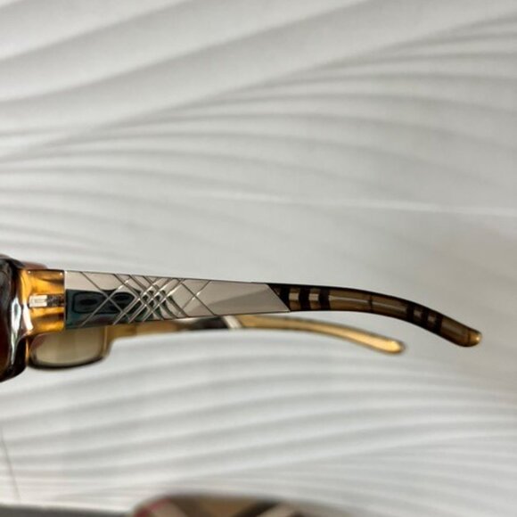 BURBERRY WOMENS NOVACHECK SUNGLASSES SAFILO 125 8435/S - Picture 11 of 12